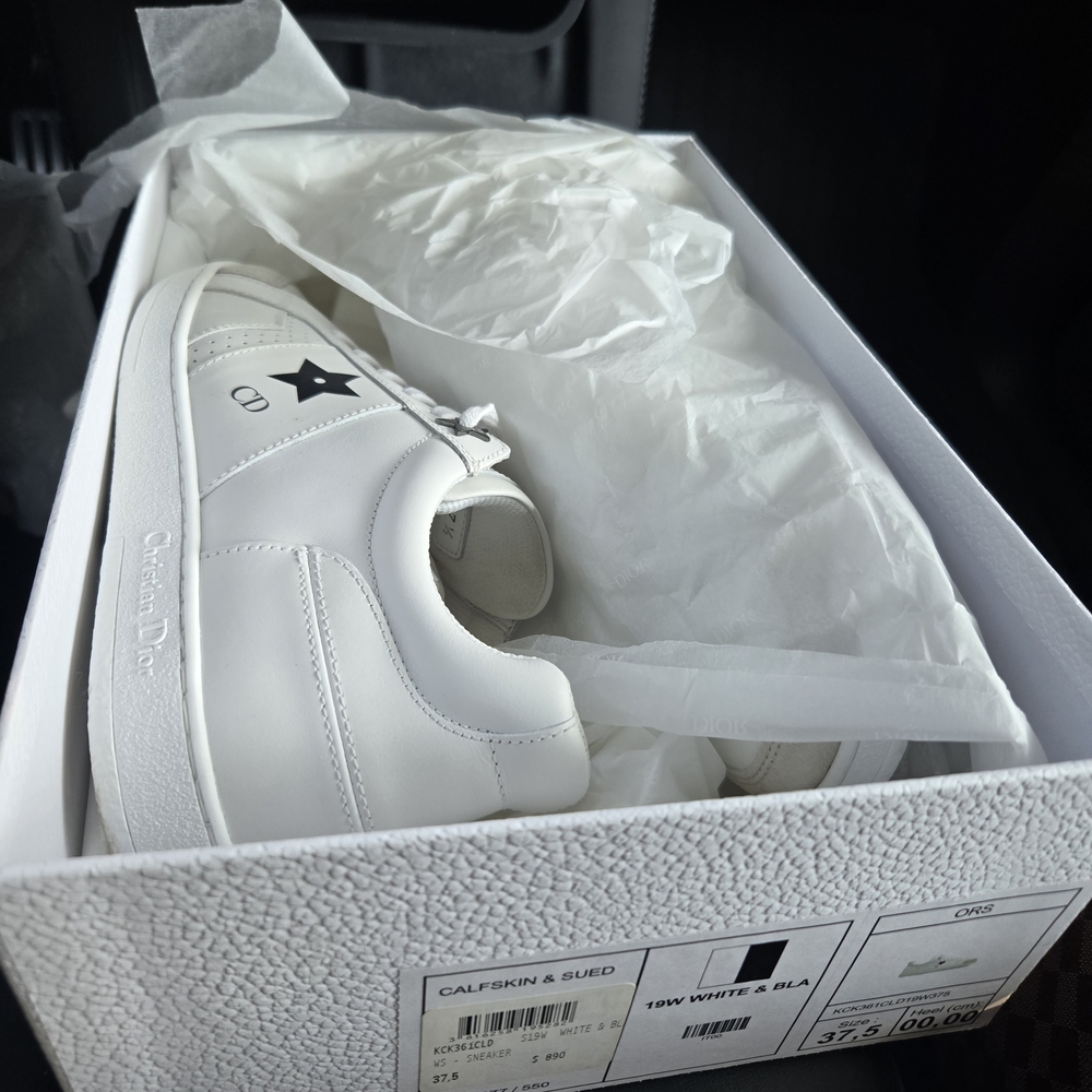 Dior Women's White and Black Star Sneakers - Picture 3 of 3